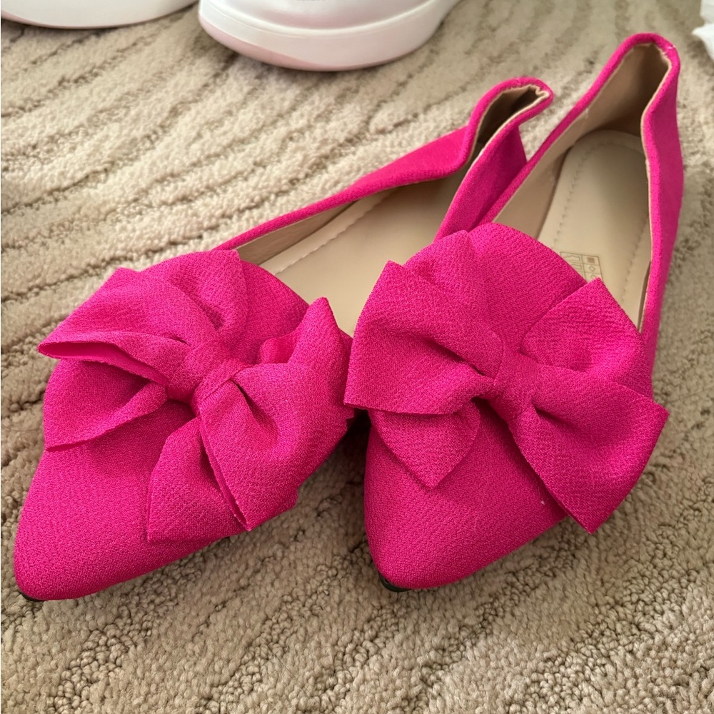 Chic Fuchsia Bow Flats